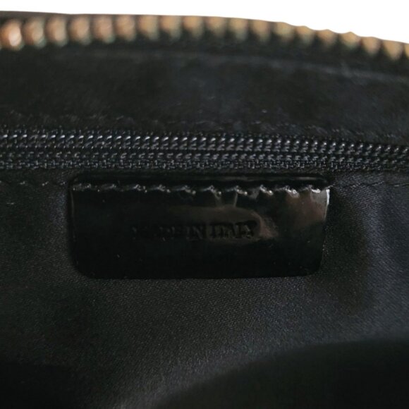 Rare BURBERRY Quilted Patent Leather Cosmetic Bag Black Gold Hardware Case - Picture 10 of 12